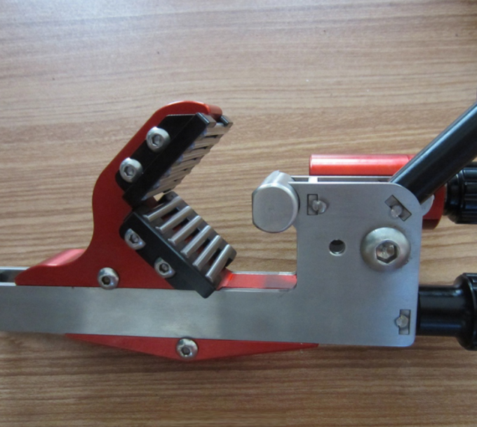 Wire Insulation Ripper Manual Wire Stripper Cable Insulation Layer Stripping Tool